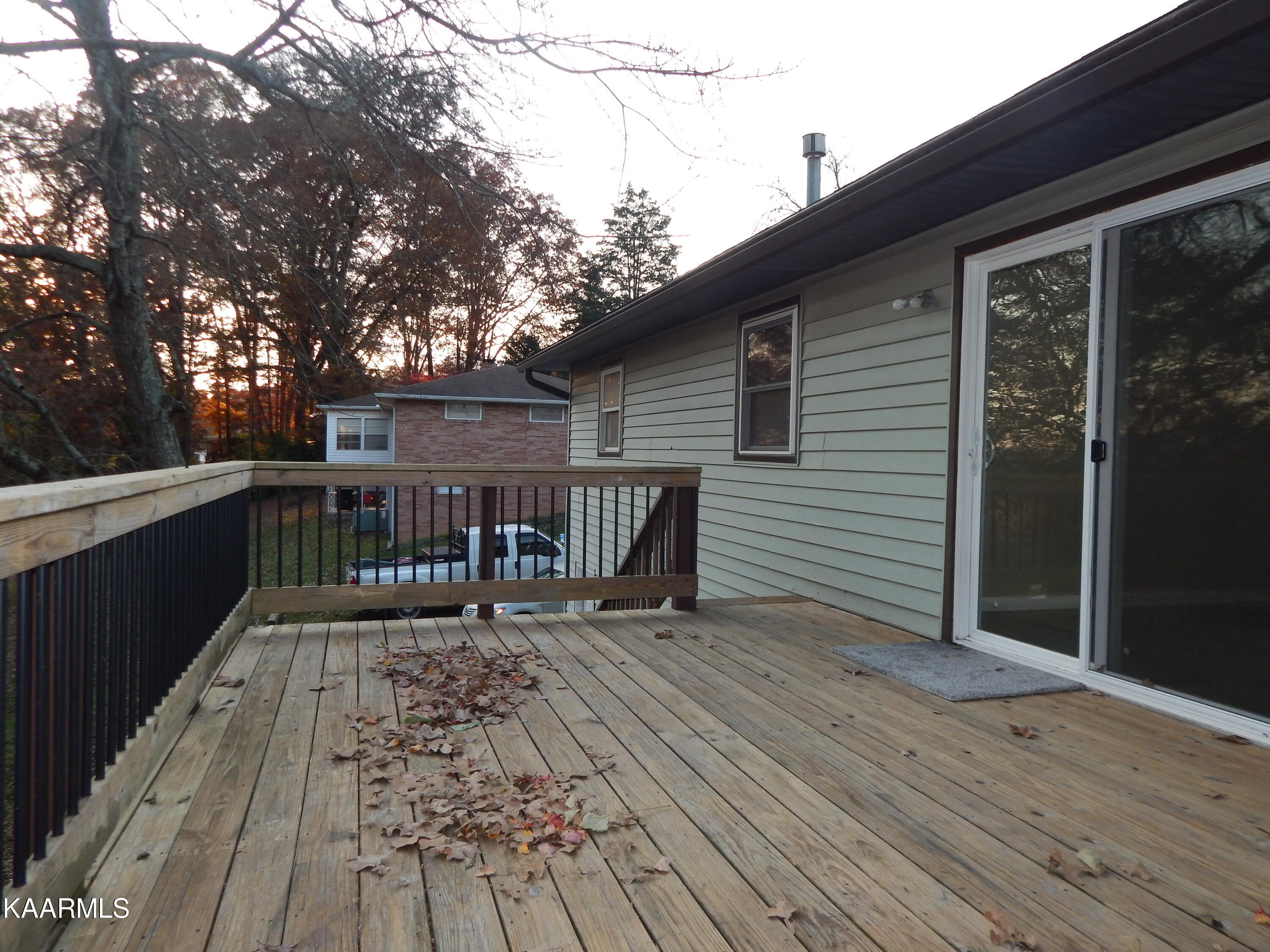 115 North Seneca Road Oak Ridge, TN 37830 - Photo 19 of 28 DSCN8110