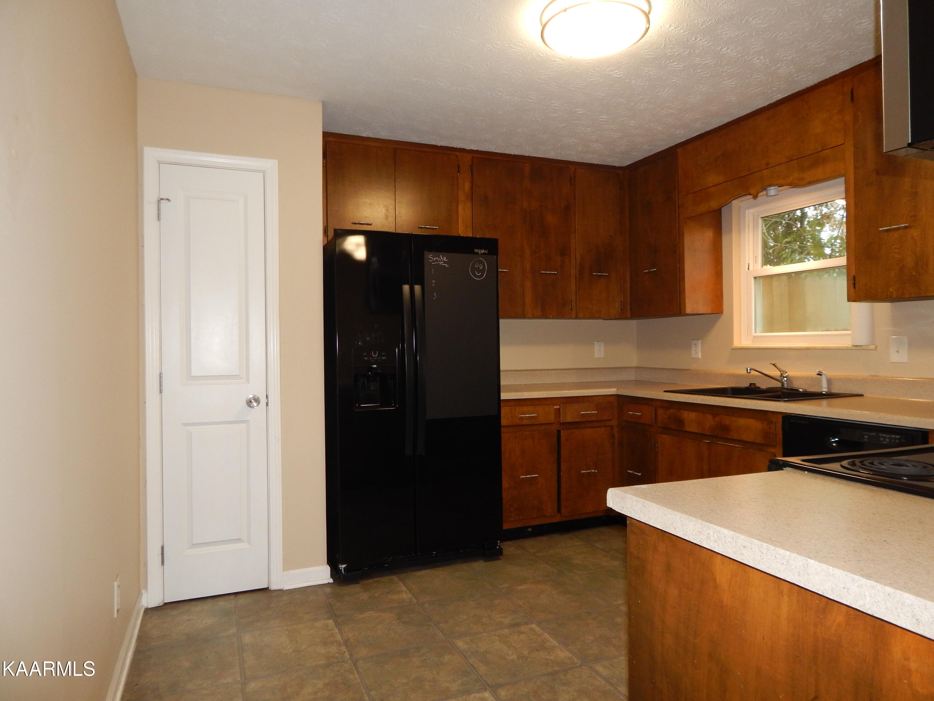 115 North Seneca Road Oak Ridge, TN 37830 - Photo 6 of 28 DSCN8106