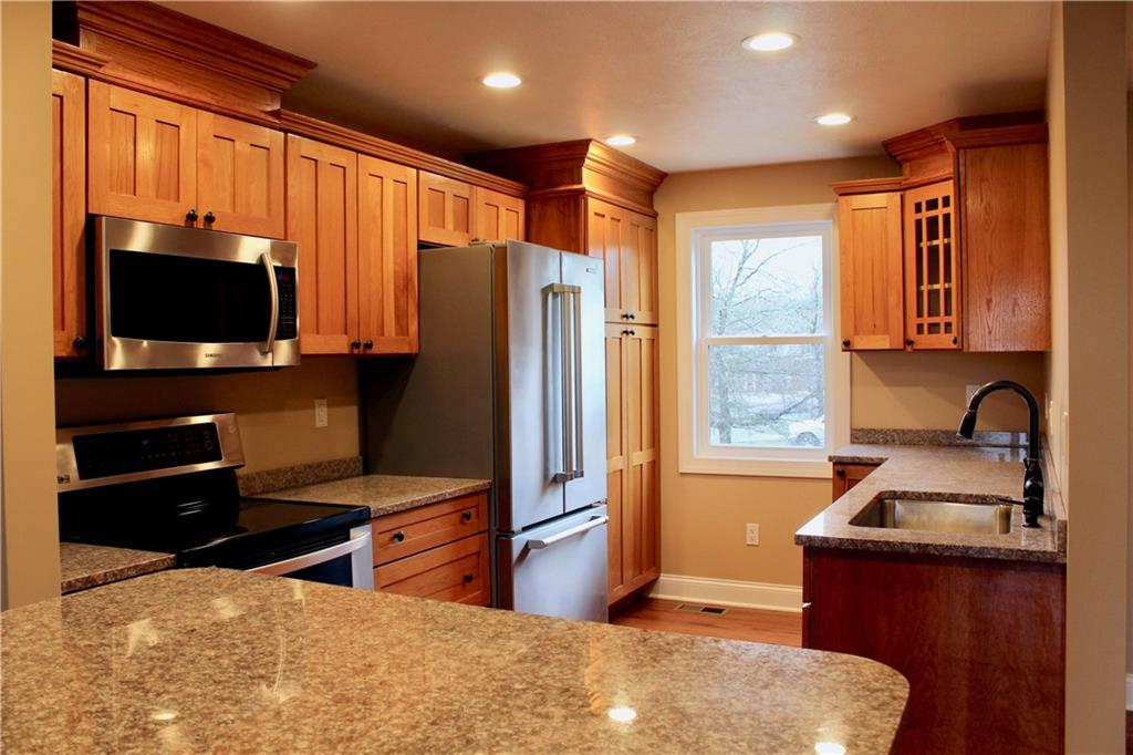 100 Mosside Loop Seven Fields, PA 16046 - Photo 4 of 16