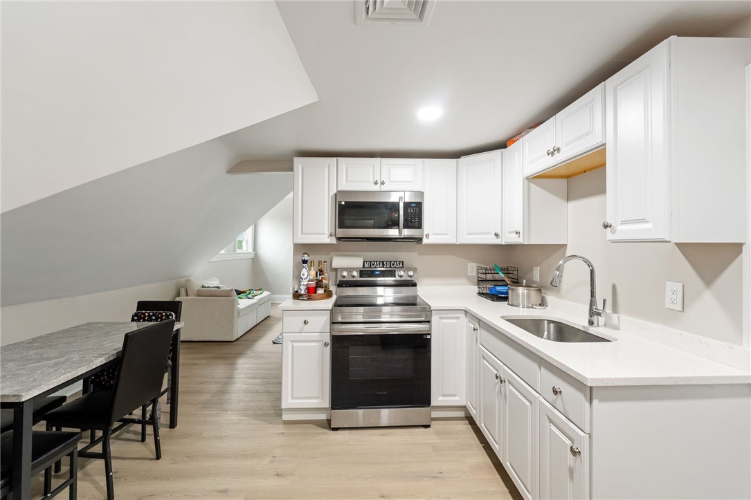 133 Cottage Street Pawtucket, RI 02860 - Photo 12 of 49