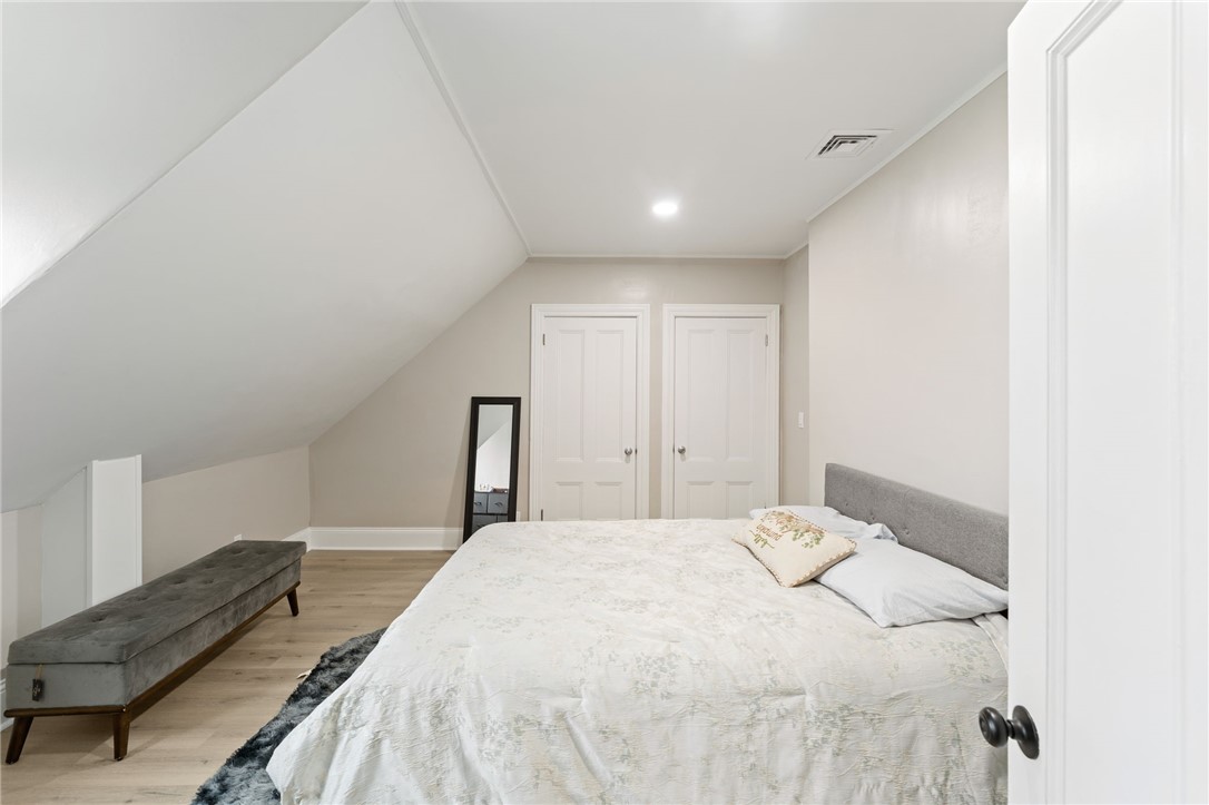 133 Cottage Street Pawtucket, RI 02860 - Photo 16 of 49
