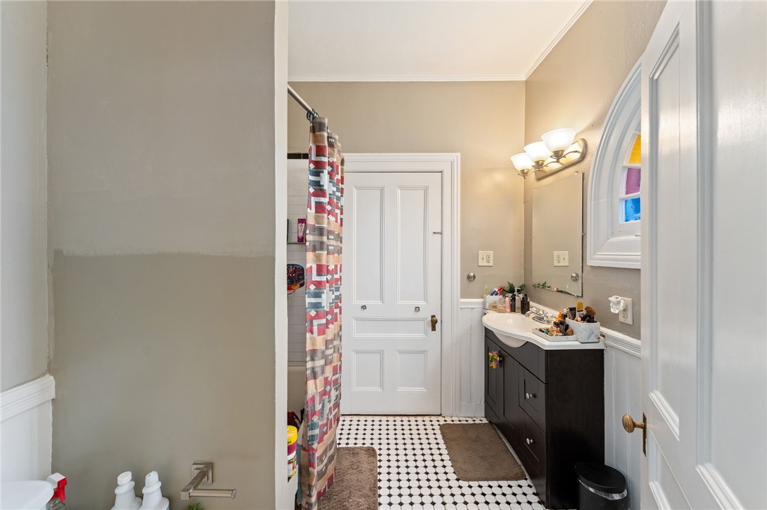 133 Cottage Street Pawtucket, RI 02860 - Photo 20 of 49