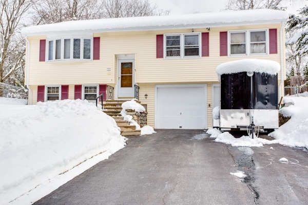 19 Sunset Avenue Derry, NH 03038 - Photo 2 of 25 Gallery Image 2