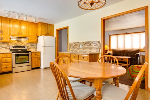19 Sunset Avenue Derry, NH 03038 - Photo 6 of 25 Gallery Image 6