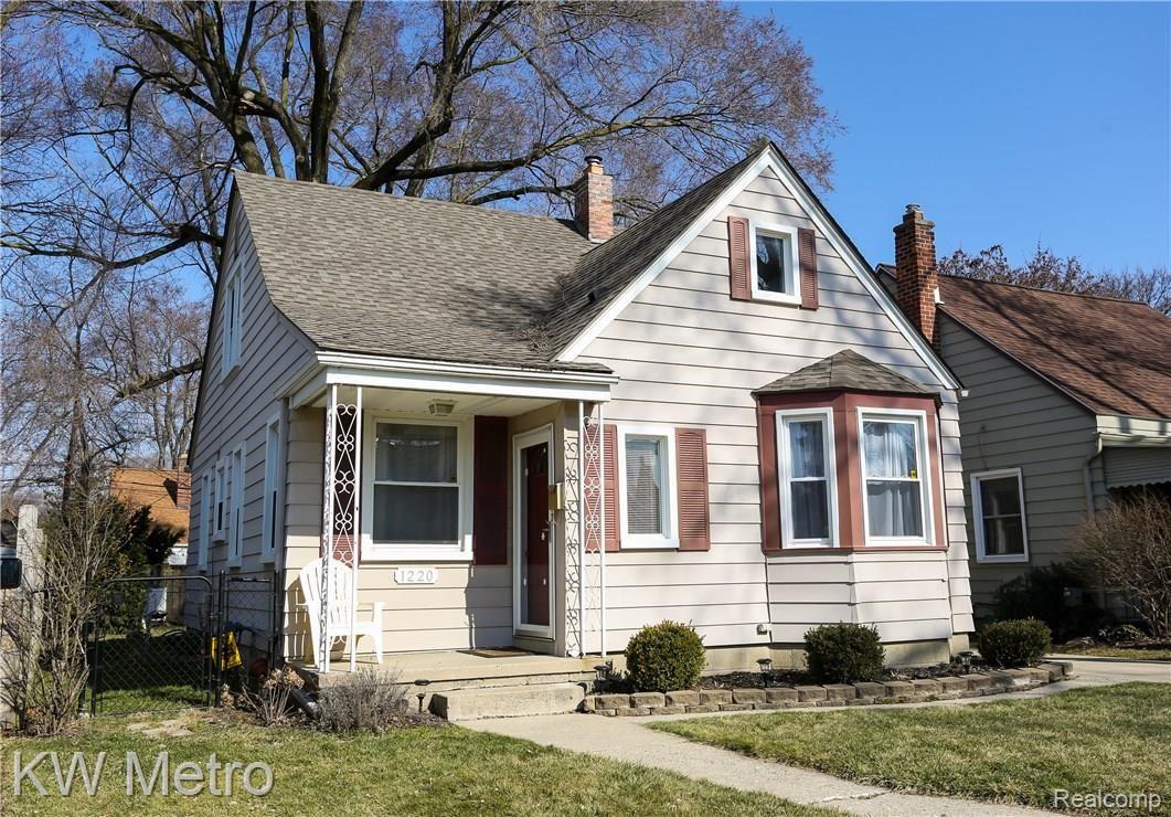 1220 Cambridge Road Berkley, MI 48072 - Photo 29 of 30 Cambridge-33.jpg
