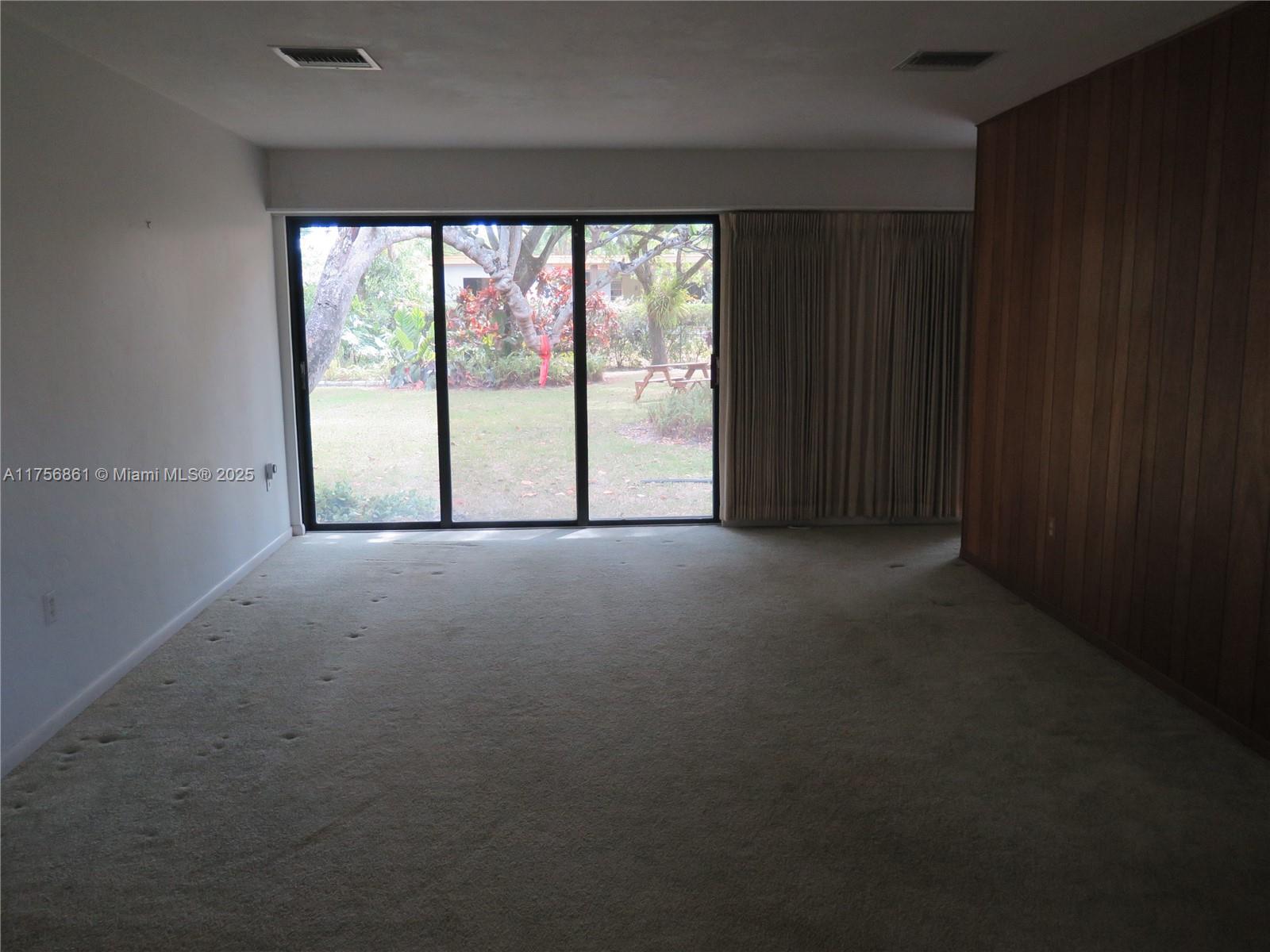 8240 Southwest 96th Street Miami, FL 33156 - Photo 15 of 32 Gallery Image 15