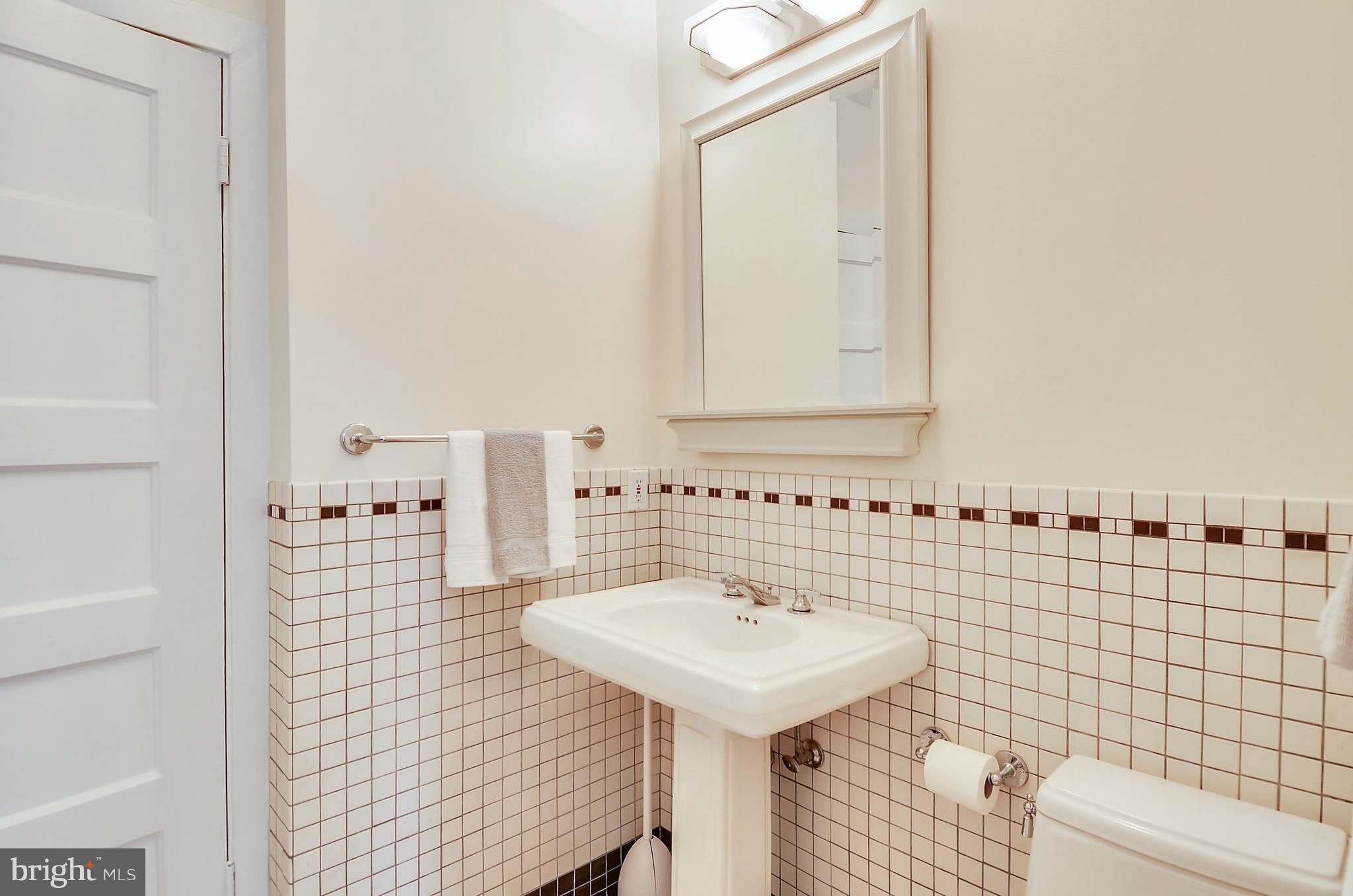 3305 Woodley Road Northwest Washington, DC 20008 - Photo 21 of 30 Second floor hall bath