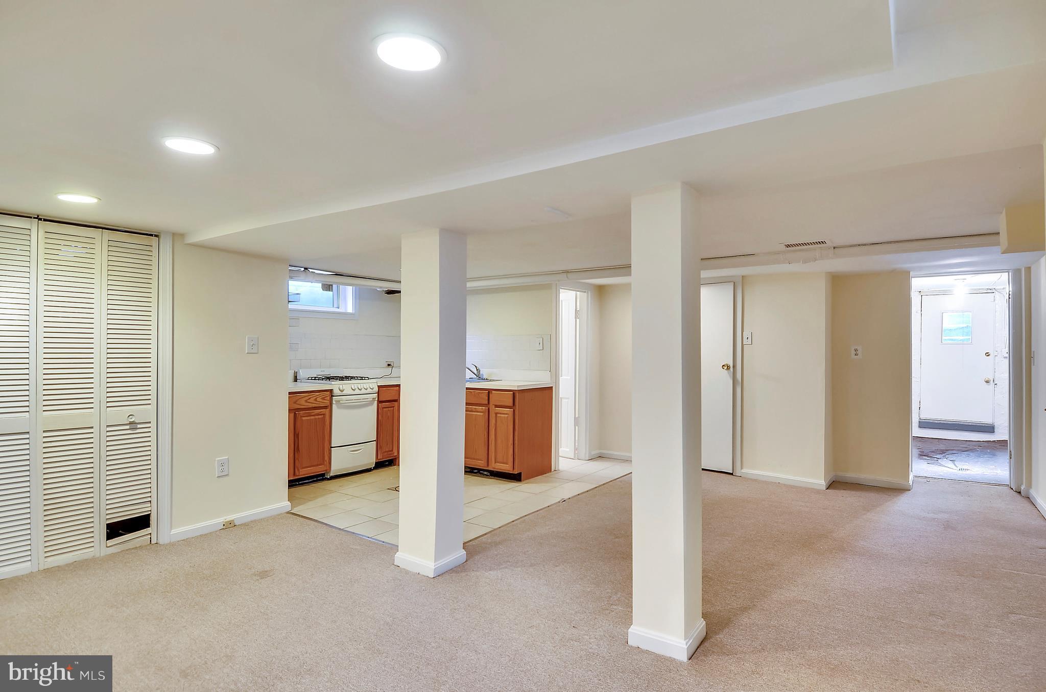 3305 Woodley Road Northwest Washington, DC 20008 - Photo 27 of 30 Lower level with full bath, kitchen, laundry