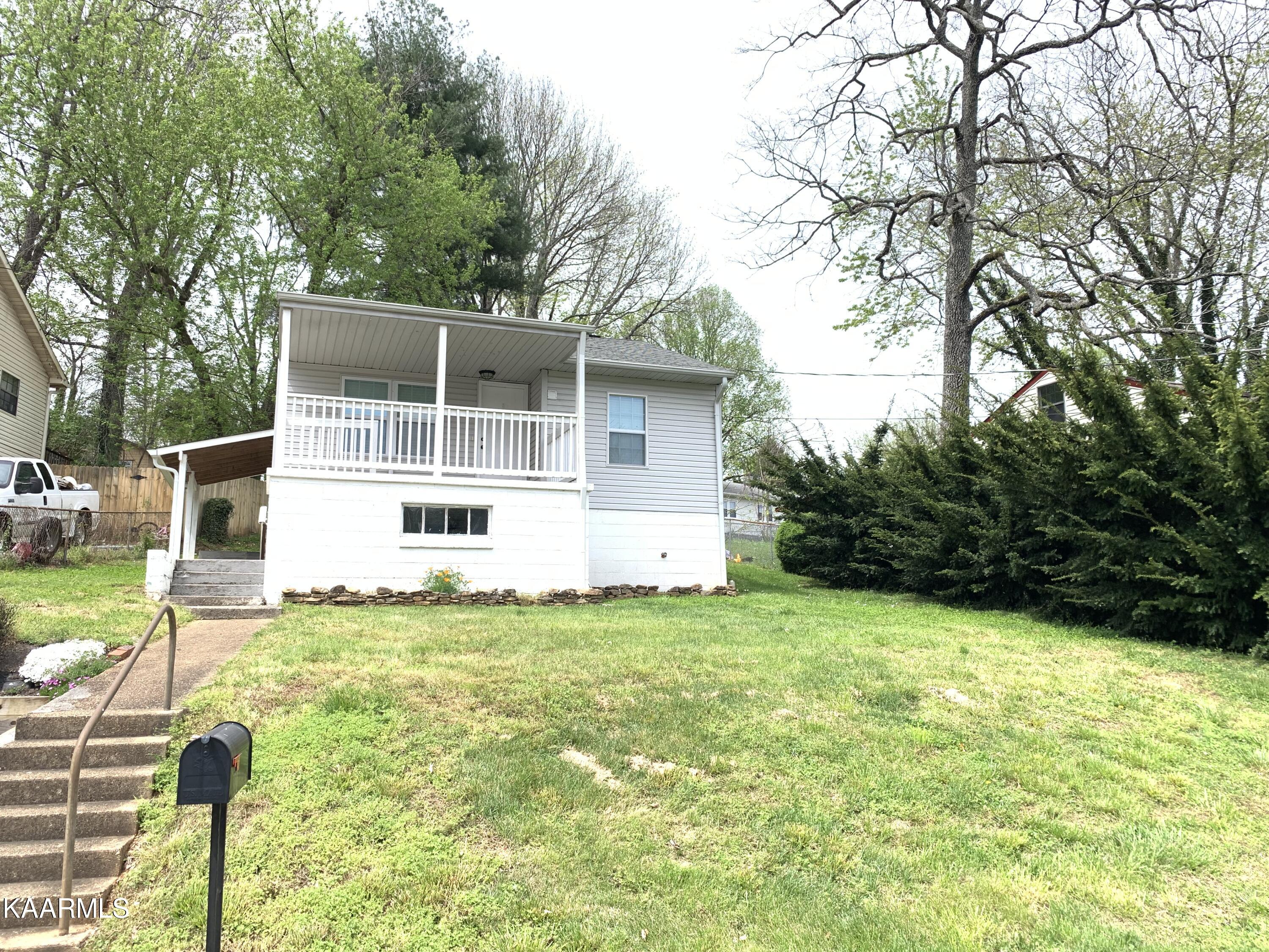 110 Wainwright Road Oak Ridge, TN 37830 - Photo 3 of 16 IMG_5627