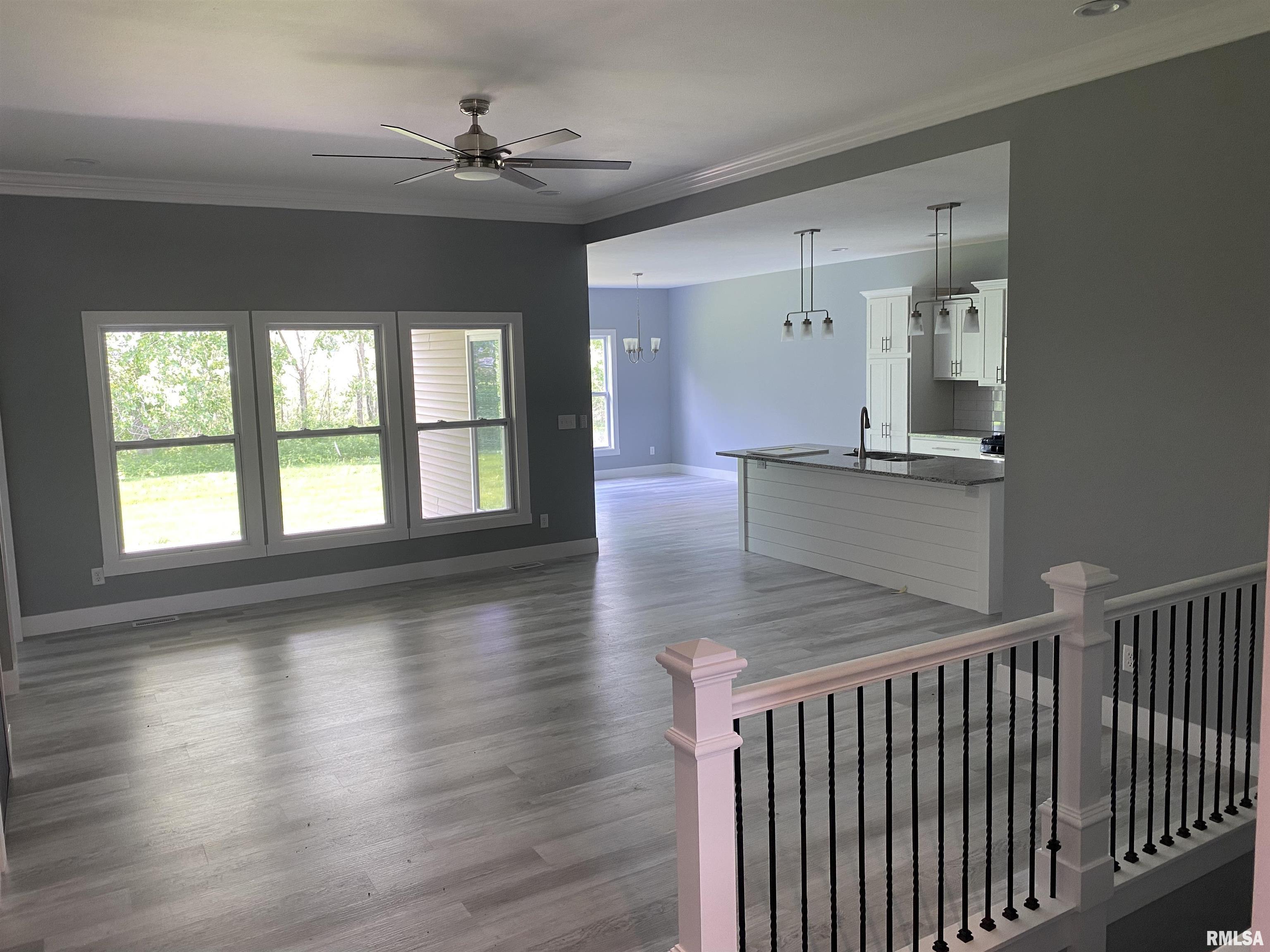 3908 Westgate Drive Springfield, IL 62711 - Photo 4 of 30