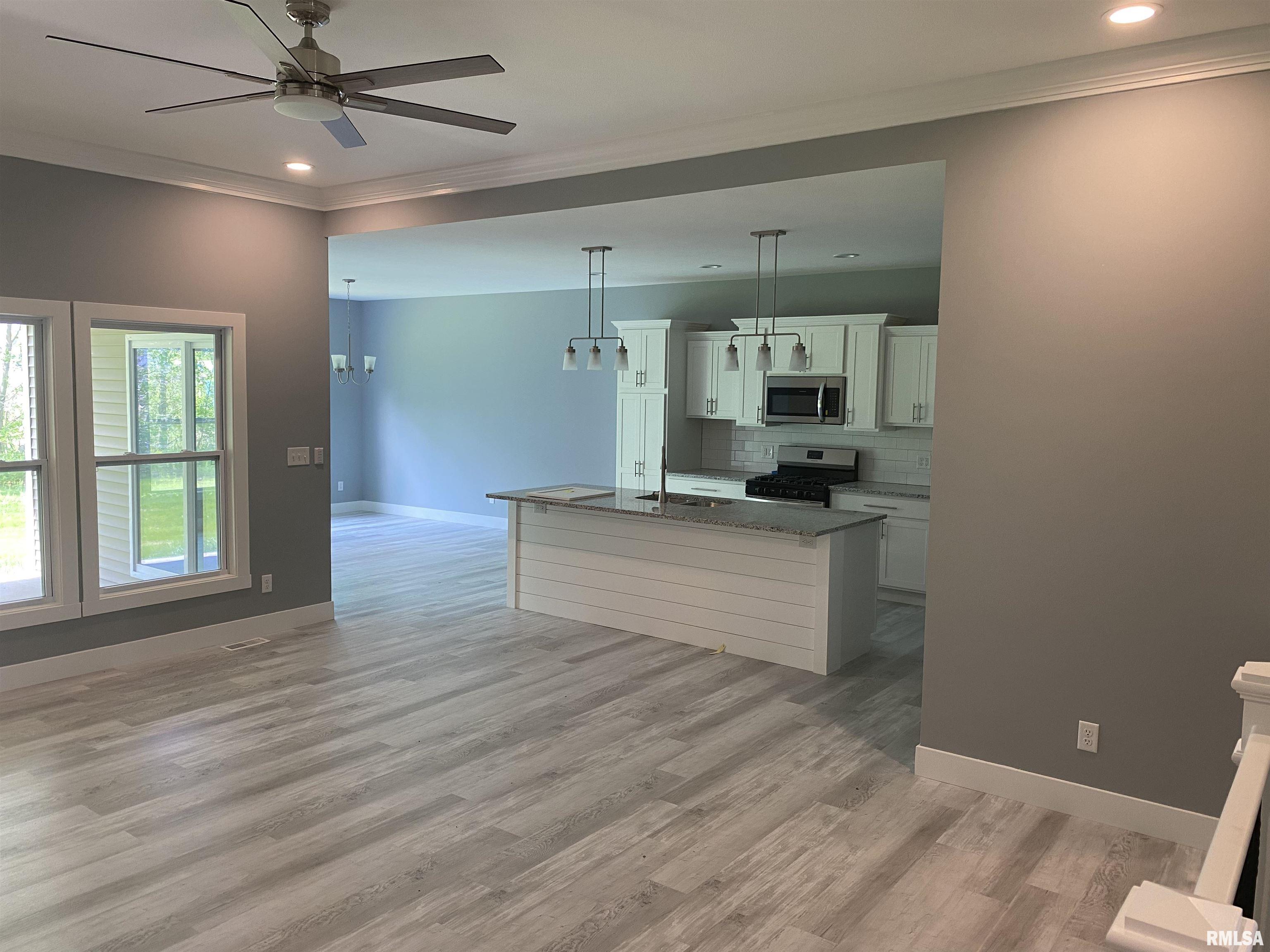 3908 Westgate Drive Springfield, IL 62711 - Photo 5 of 30