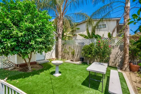 $3,795 | 7128 Mammoth Avenue, Van Nuys, CA 91405