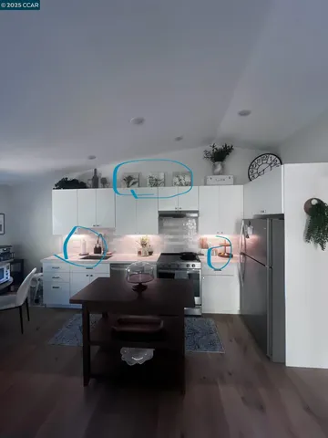 a view of utility room with washer and dryer