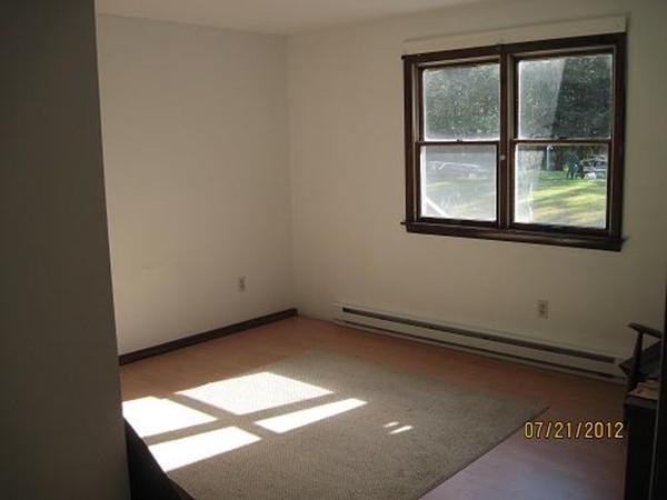 81 Old Amherst Road Belchertown, MA 01007 - Photo 6 of 7