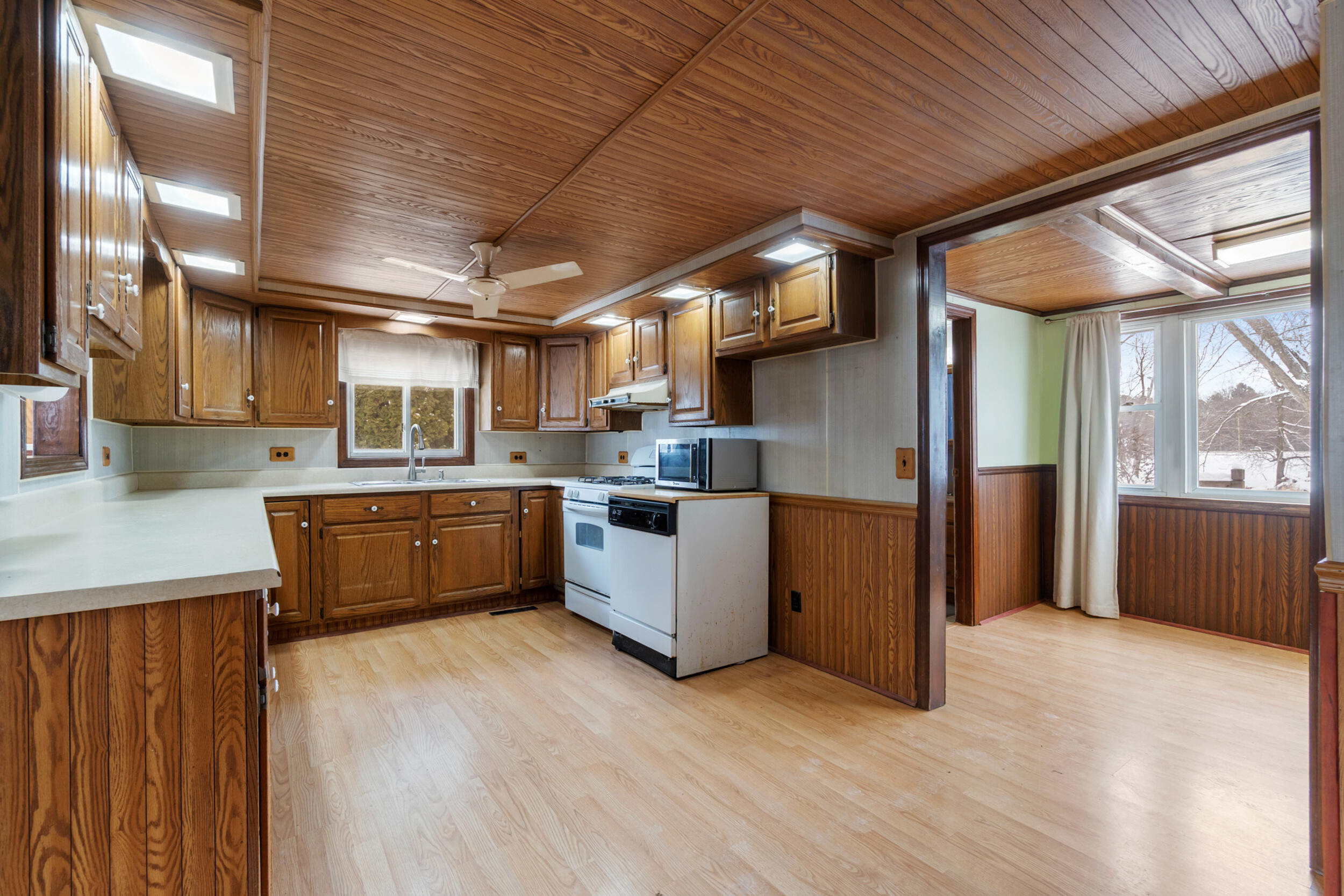 2942 Whitlock Road Jackson, MI 49202 - Photo 12 of 42 18_2942 whitlock rd jackson mi - 00014