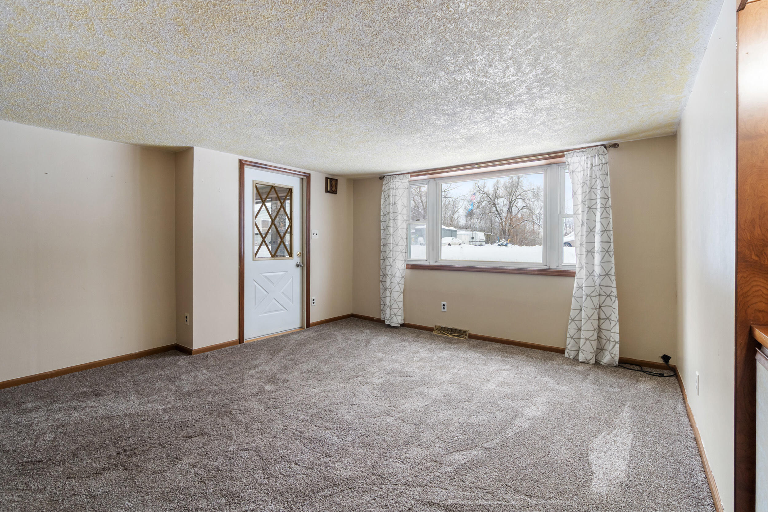 2942 Whitlock Road Jackson, MI 49202 - Photo 3 of 42 13_2942 whitlock rd jackson mi - 00023