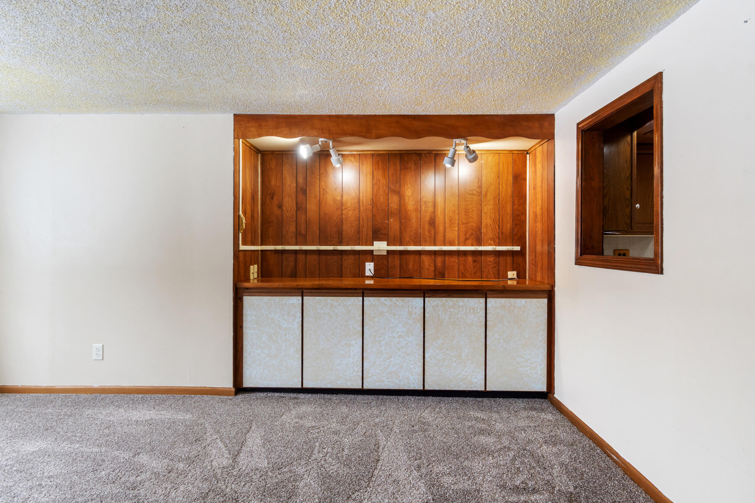 2942 Whitlock Road Jackson, MI 49202 - Photo 6 of 42 10_2942 whitlock rd jackson mi - 00027