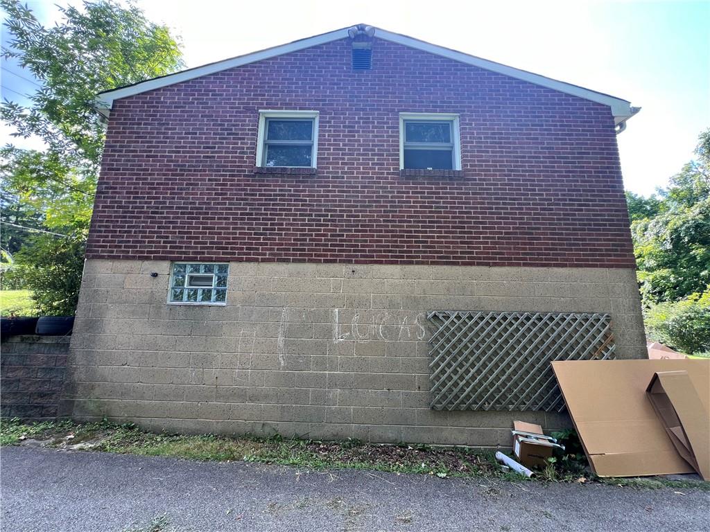 350 Colonial Manor Road Irwin, PA 15642 - Photo 27 of 33 Gallery Image 27