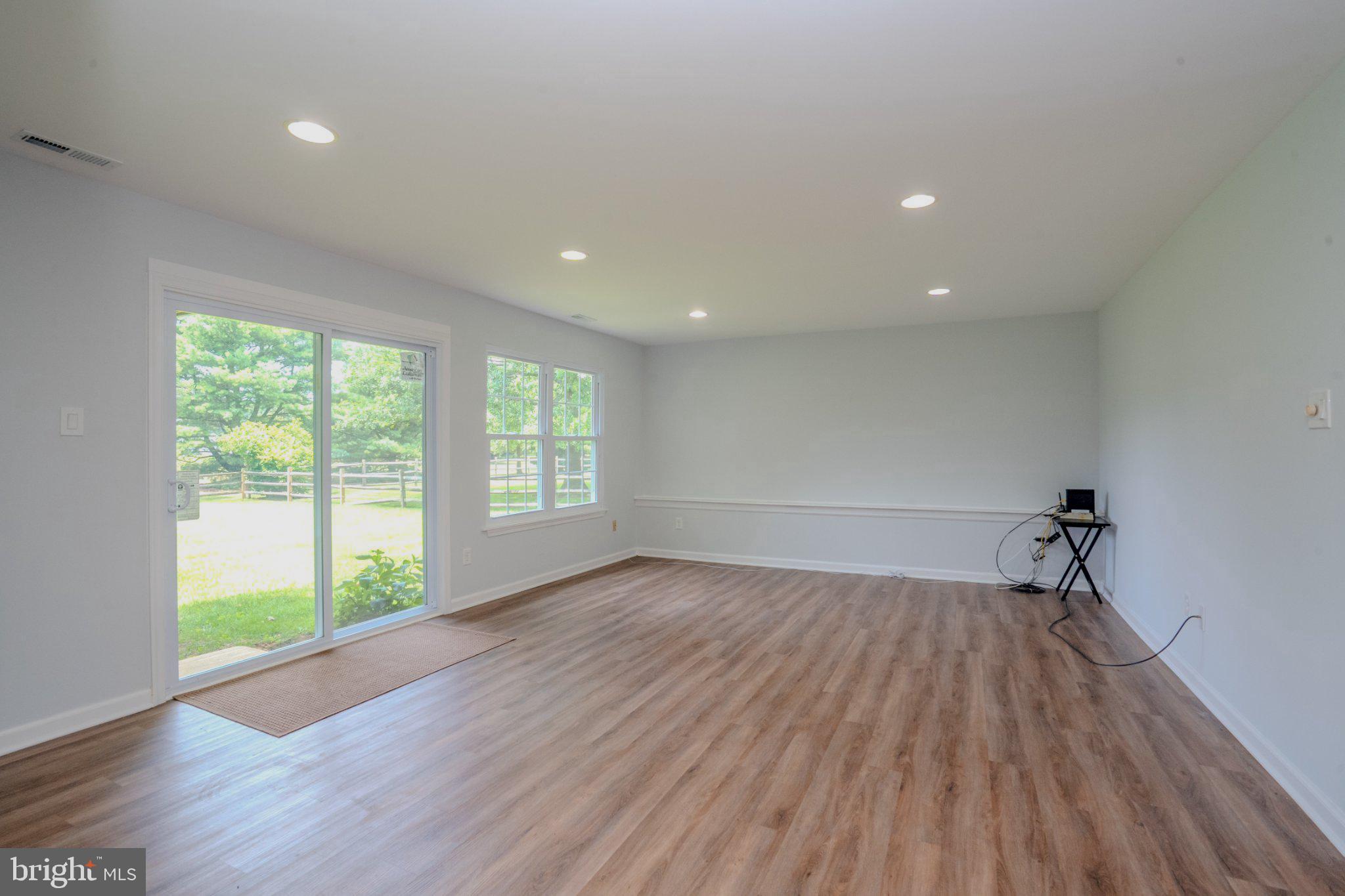 8 Amberfield Road Robbinsville, NJ 08691 - Photo 27 of 34 Family Room or Recreational Area