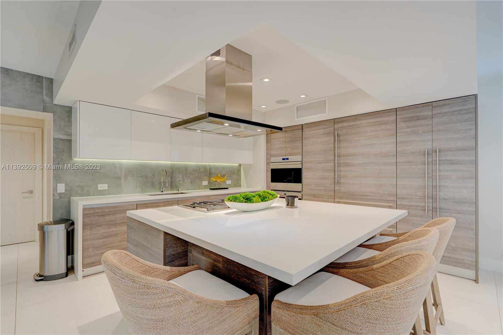 4180 Alton Road Miami Beach, FL 33140 - Photo 15 of 70