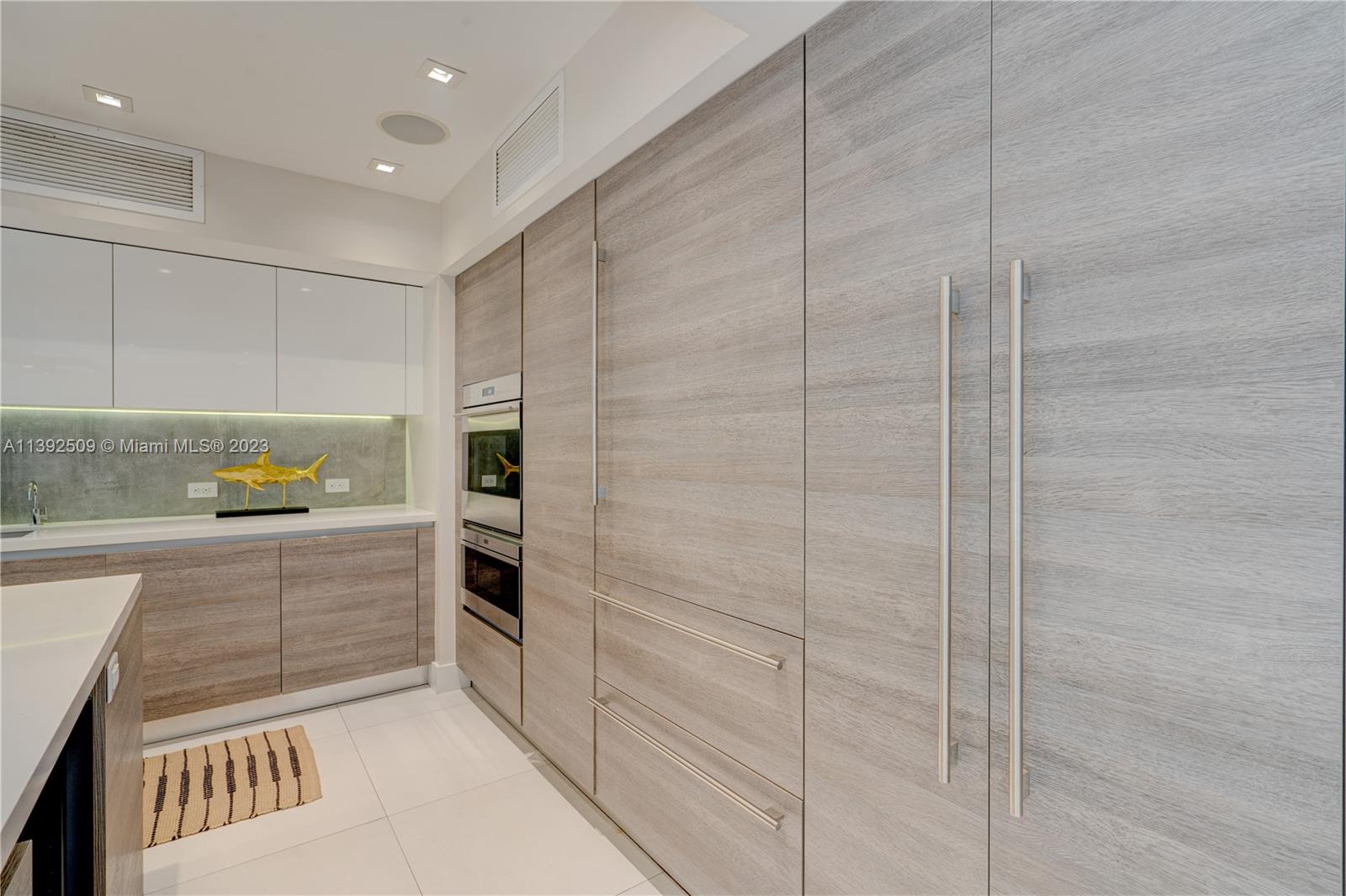 4180 Alton Road Miami Beach, FL 33140 - Photo 21 of 70 refrigerator