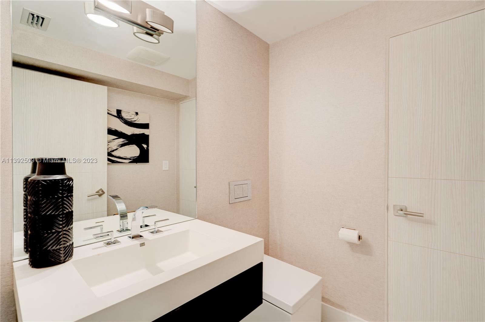4180 Alton Road Miami Beach, FL 33140 - Photo 28 of 70 half-bathroom