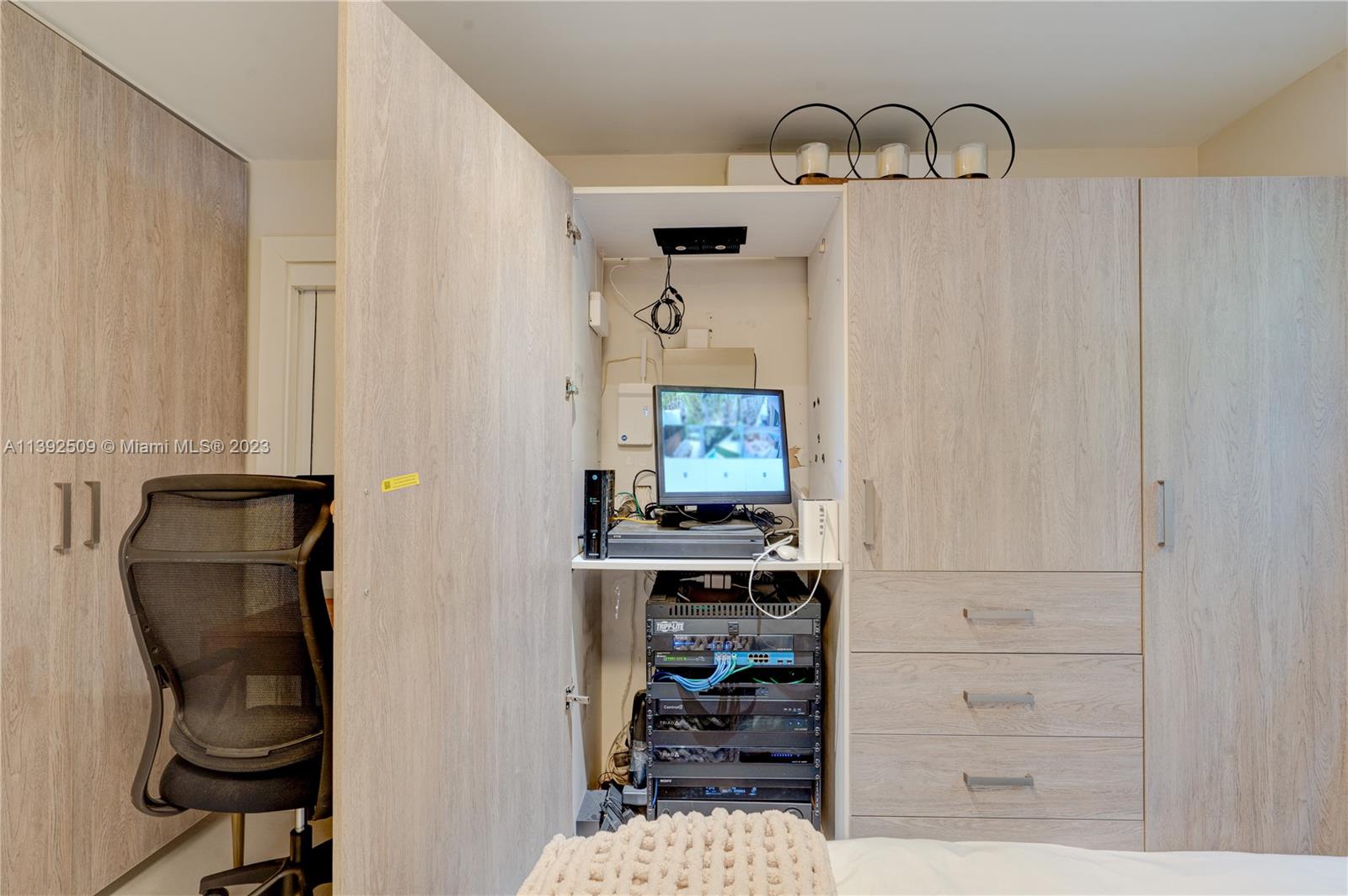 4180 Alton Road Miami Beach, FL 33140 - Photo 30 of 70 security system included