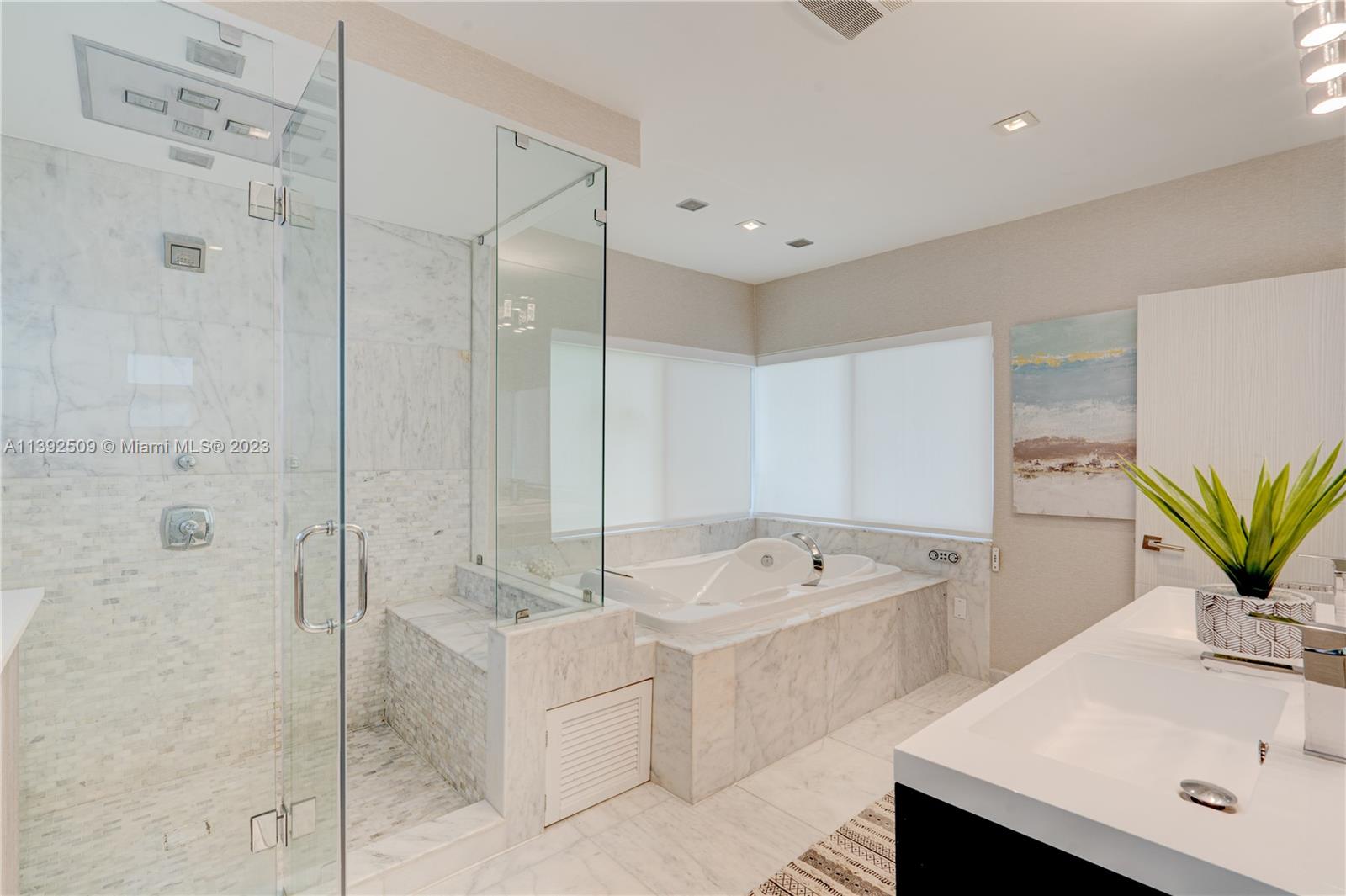 4180 Alton Road Miami Beach, FL 33140 - Photo 55 of 70 Primary bathroom