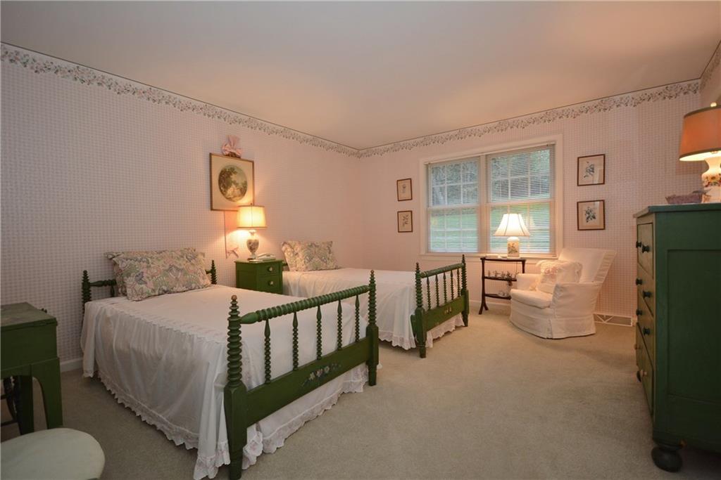 207 Hunt Road Pittsburgh, PA 15215 - Photo 17 of 25 Gallery Image 17