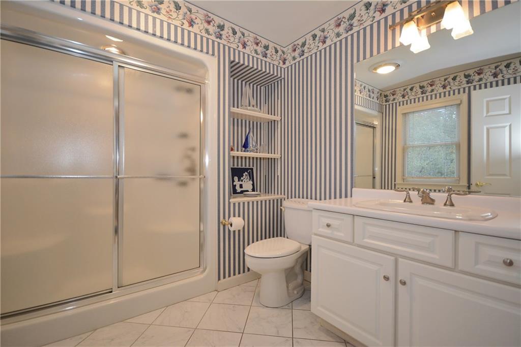 207 Hunt Road Pittsburgh, PA 15215 - Photo 19 of 25 Gallery Image 19
