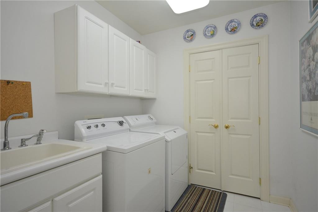207 Hunt Road Pittsburgh, PA 15215 - Photo 21 of 25 Gallery Image 21