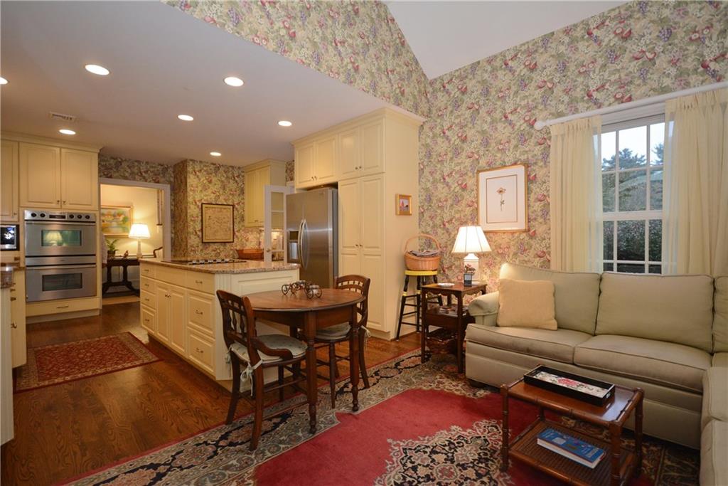 207 Hunt Road Pittsburgh, PA 15215 - Photo 7 of 25 Gallery Image 7
