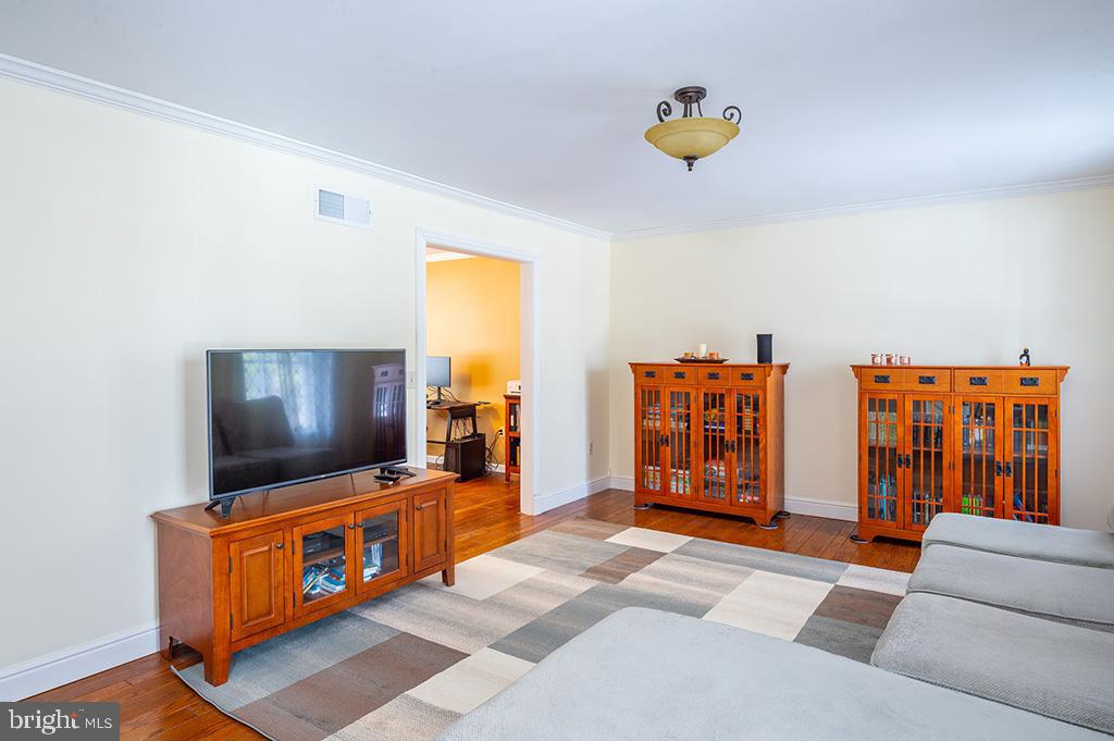 12 Lisa Road Sinking Spring, PA 19608 - Photo 8 of 59