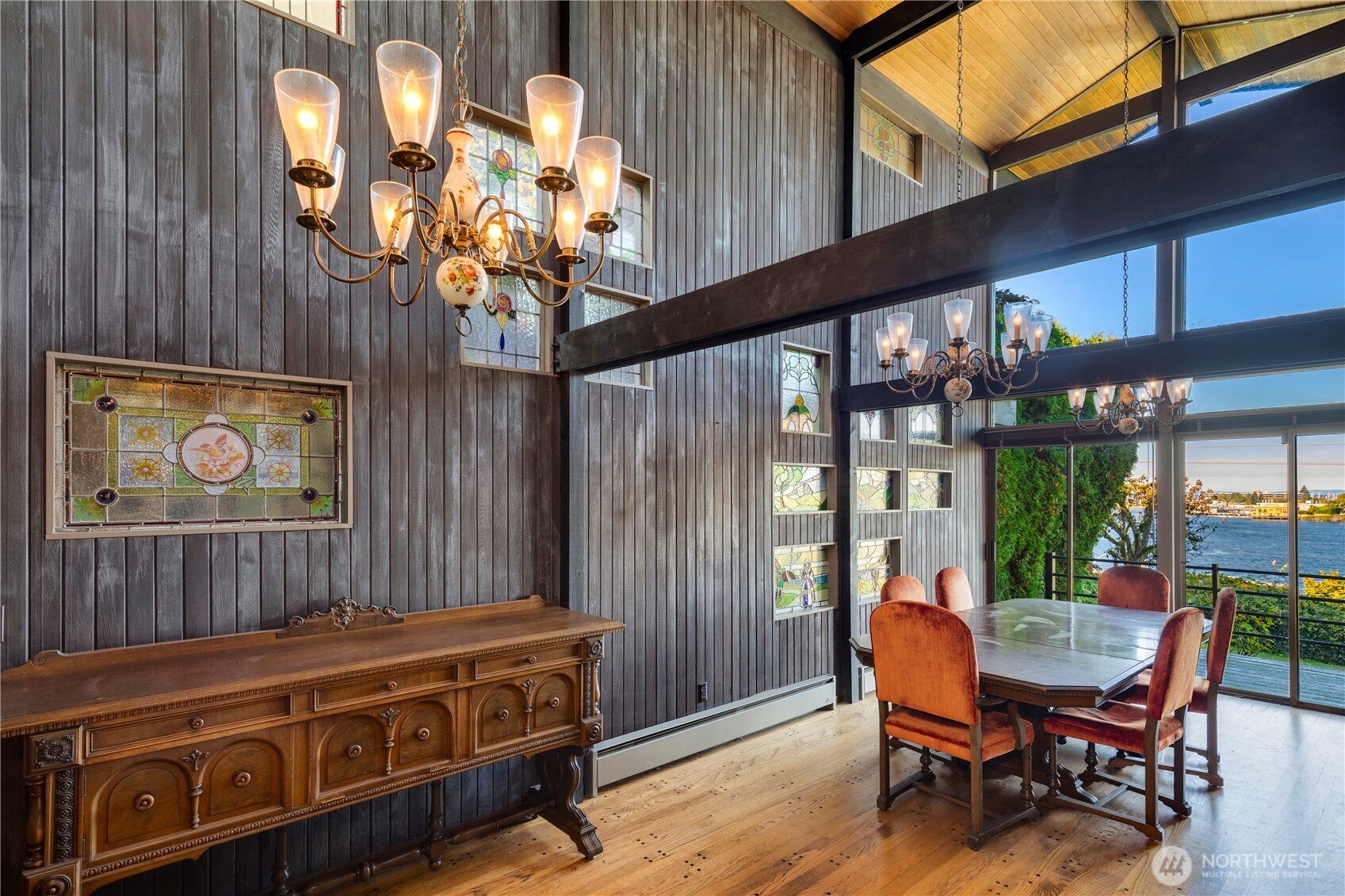 3653 West Commodore Way Seattle, WA 98199 - Photo 11 of 35 a view of a chairs and table in the balcony