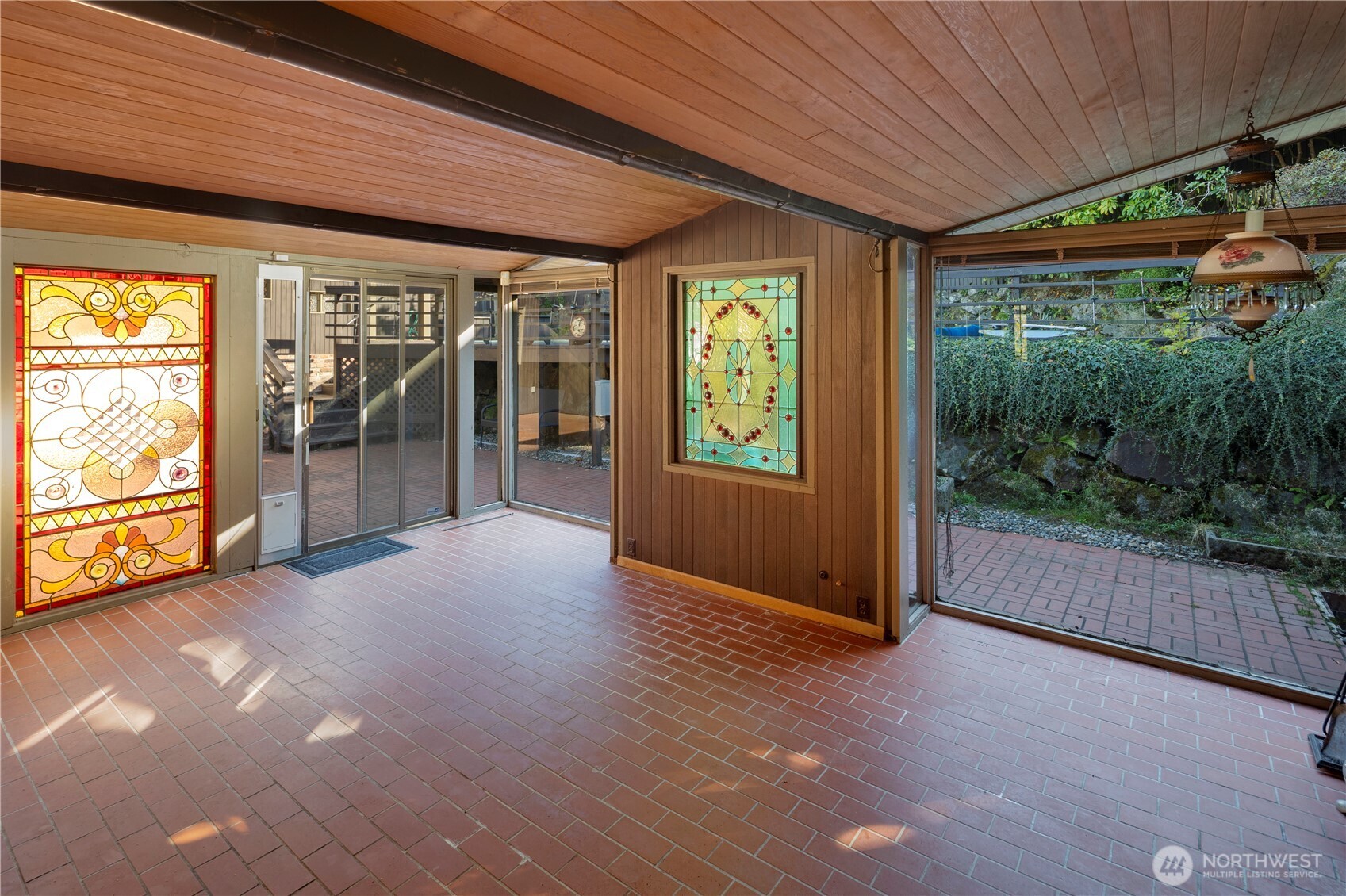 3653 West Commodore Way Seattle, WA 98199 - Photo 15 of 35 a view of an empty room with a window