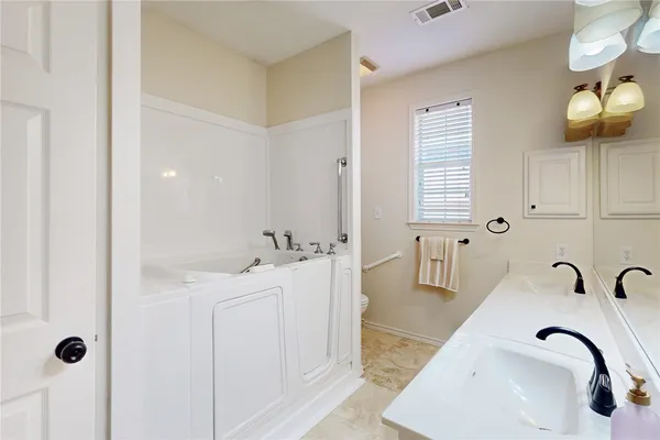 $299,000 | 2619 Trophy Drive, Bryan, TX 77802