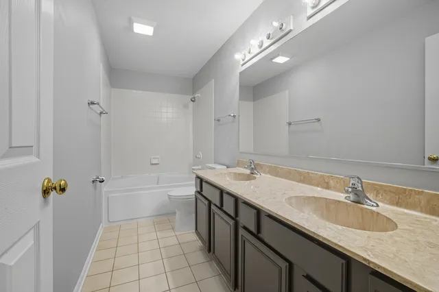 $399,900 | 746 Old Checker Road, Buffalo Grove, IL 60089