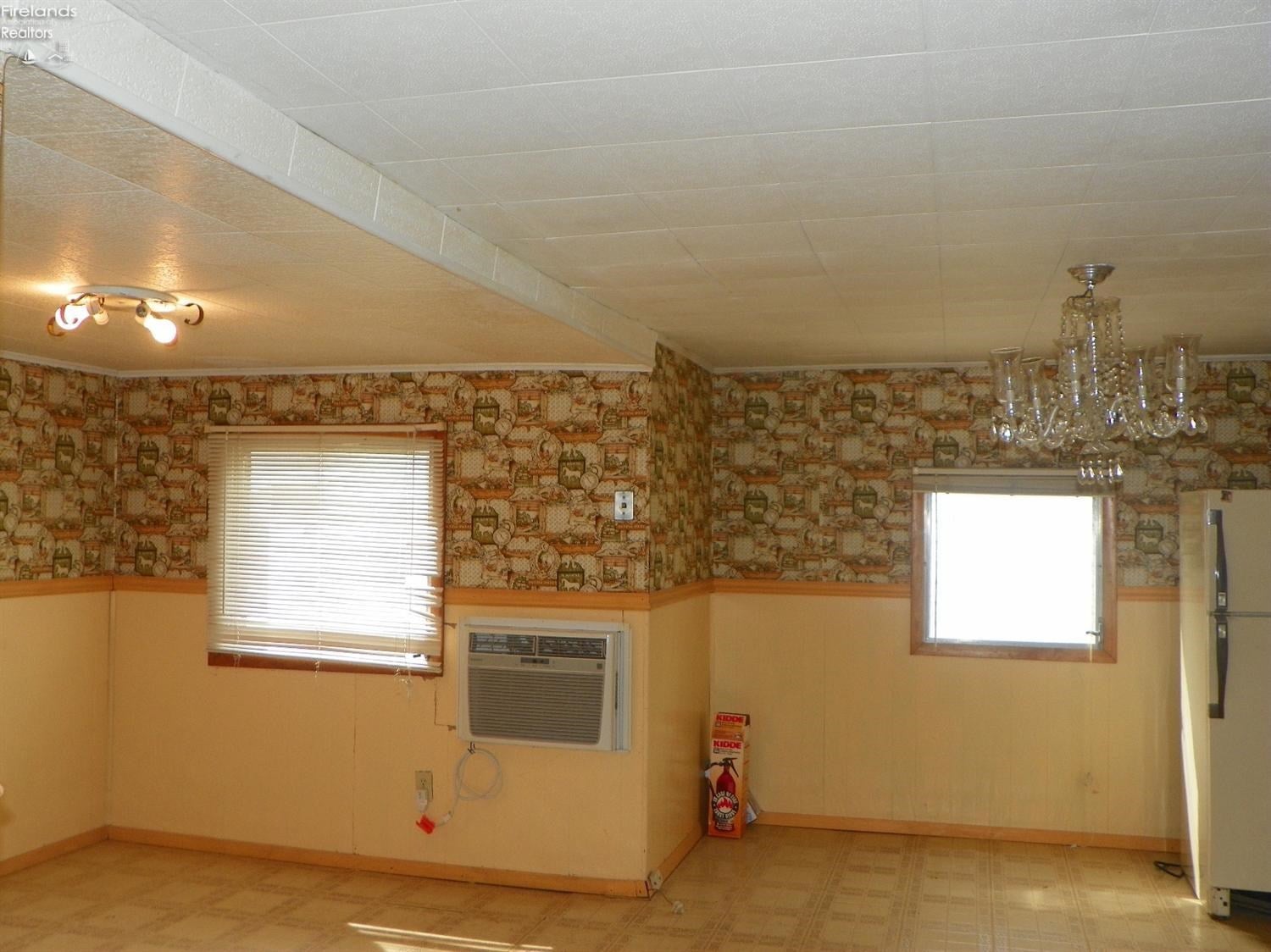 629 Everett Road Fremont, OH 43420 - Photo 6 of 10 Gallery Image 6