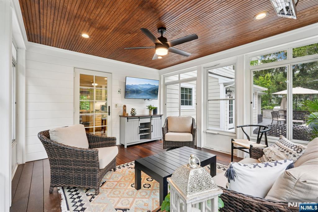 1015 High Mountain Road Franklin Lakes, NJ 07417 - Photo 24 of 48 a outdoor space with furniture