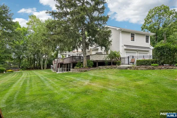 $1,679,000 | 1015 High Mountain Road, Franklin Lakes, NJ 07417