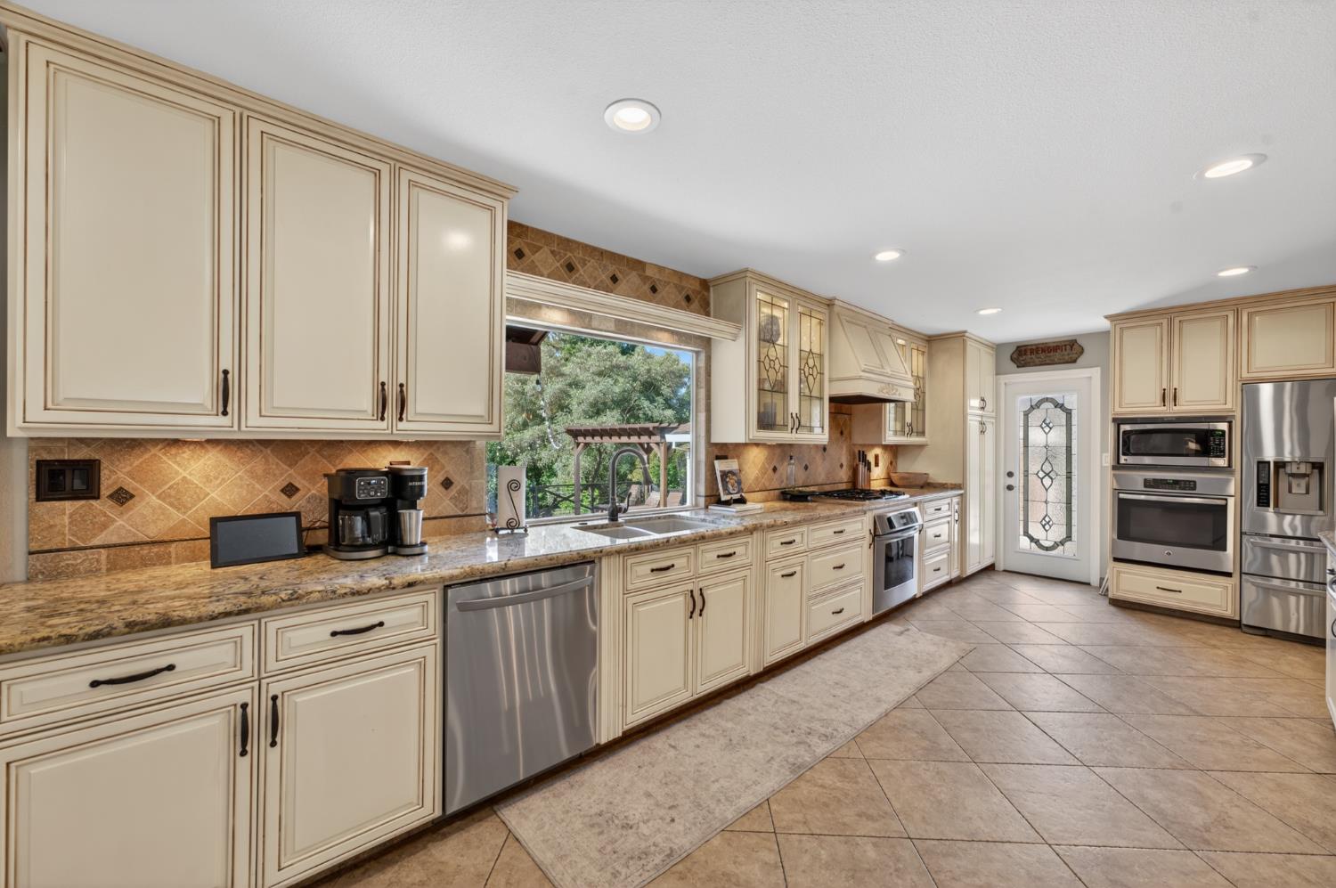 8570 Gunner Way Fair Oaks, CA 95628 - Photo 16 of 53
