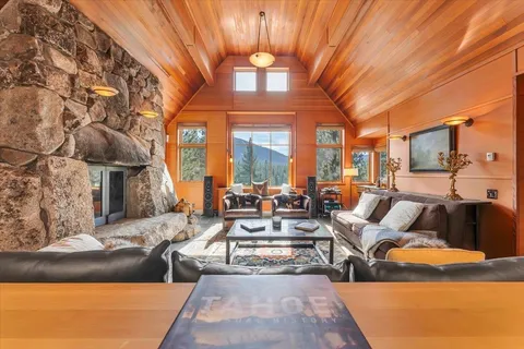 $3,899,000 | 260 Laura Knight, Truckee, CA 96161