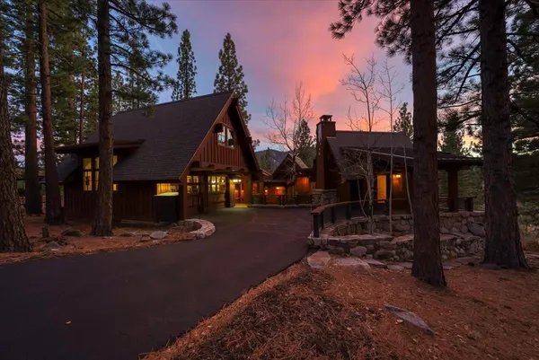 $3,899,000 | 260 Laura Knight, Truckee, CA 96161