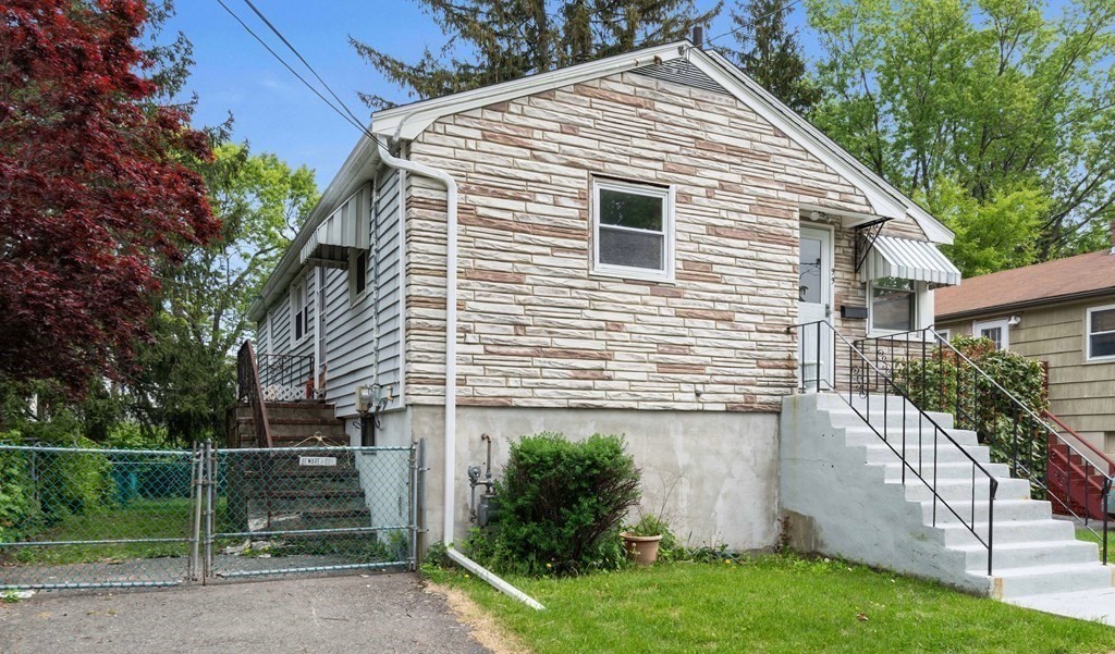 99 Chesterfield Street Boston, MA 02136 - Photo 3 of 21