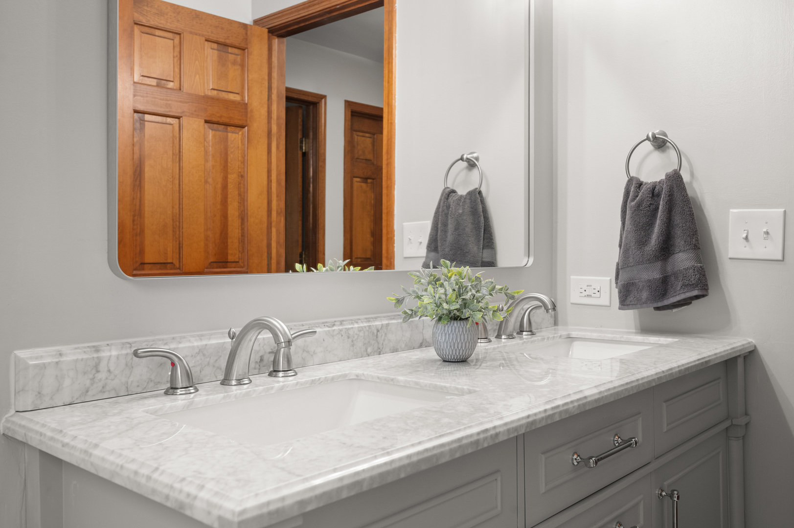 39W447 Woodgate Road St. Charles, IL 60175 - Photo 27 of 35