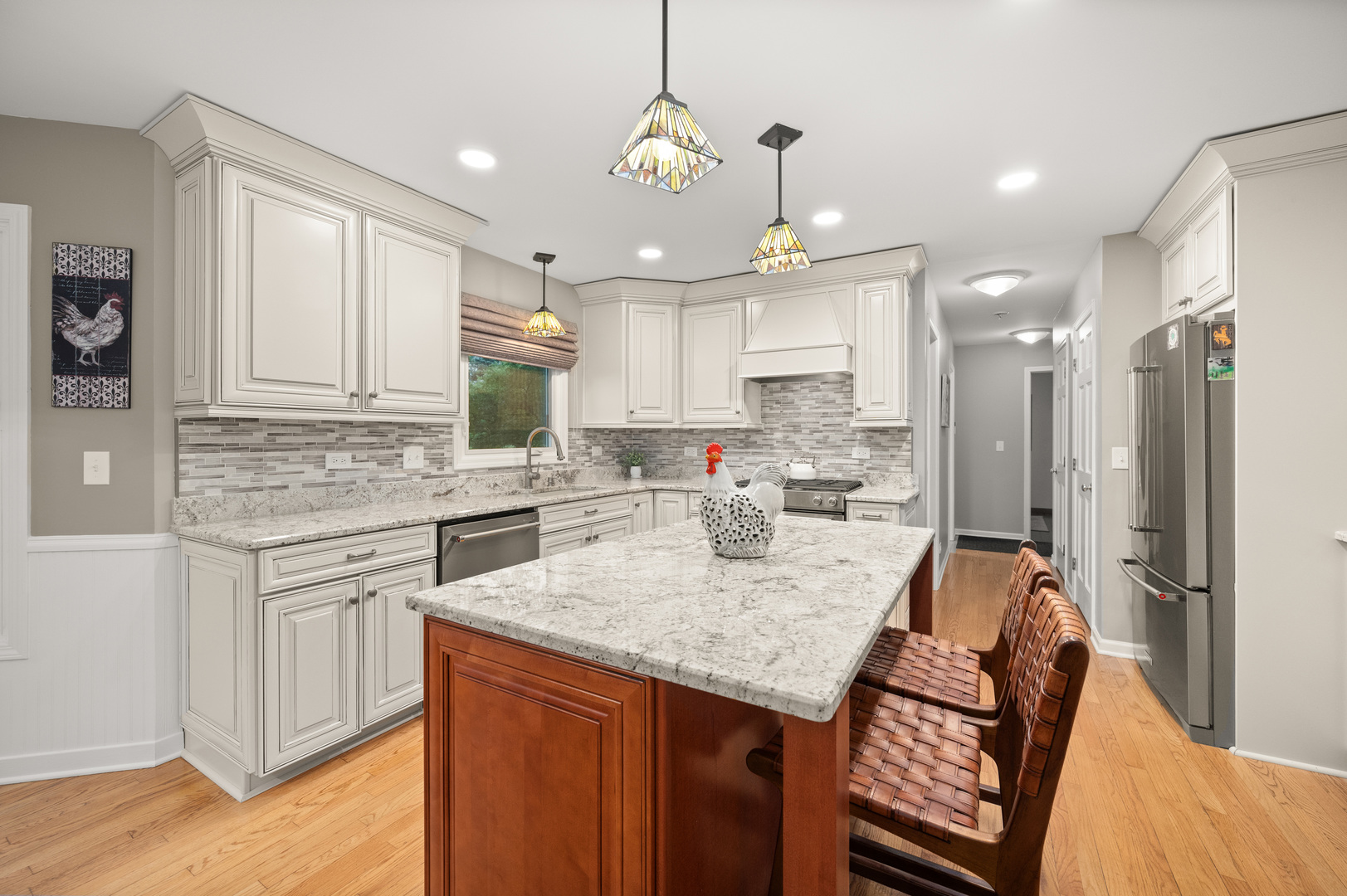 39W447 Woodgate Road St. Charles, IL 60175 - Photo 4 of 35