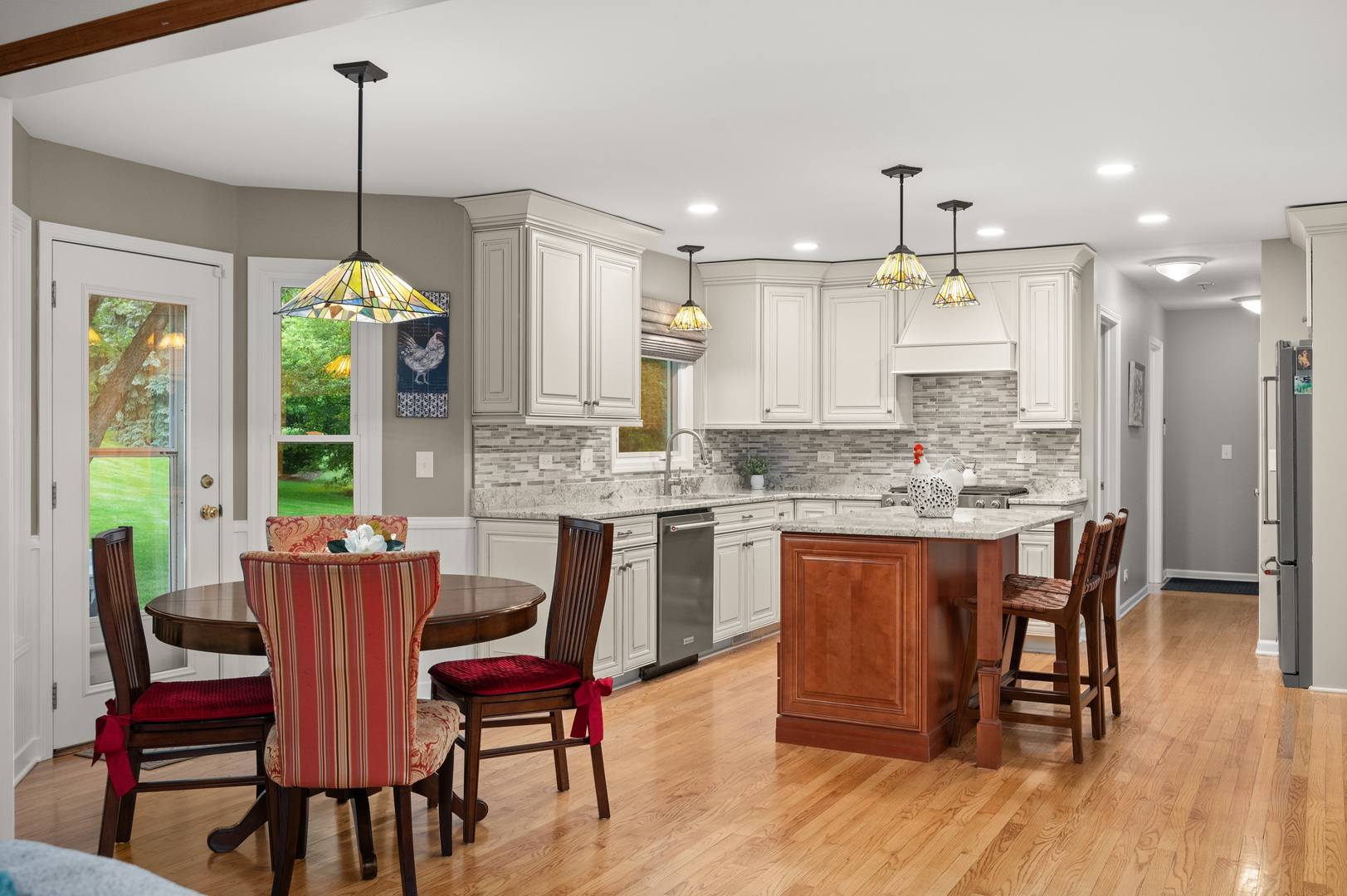 39W447 Woodgate Road St. Charles, IL 60175 - Photo 8 of 35