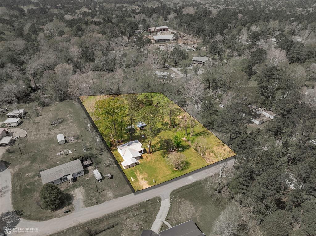 224 Prysock Road Doyline, LA 71023 - Photo 34 of 34 an aerial view of a residential houses with yard