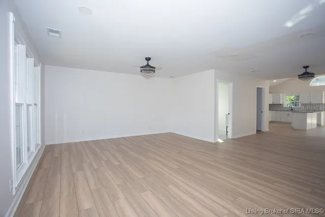 $299,900 | 1809 East Oak Street, New Albany, IN 47150