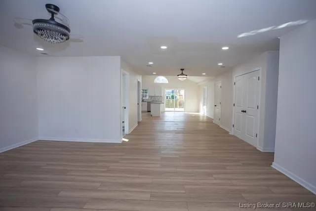 $299,900 | 1809 East Oak Street, New Albany, IN 47150